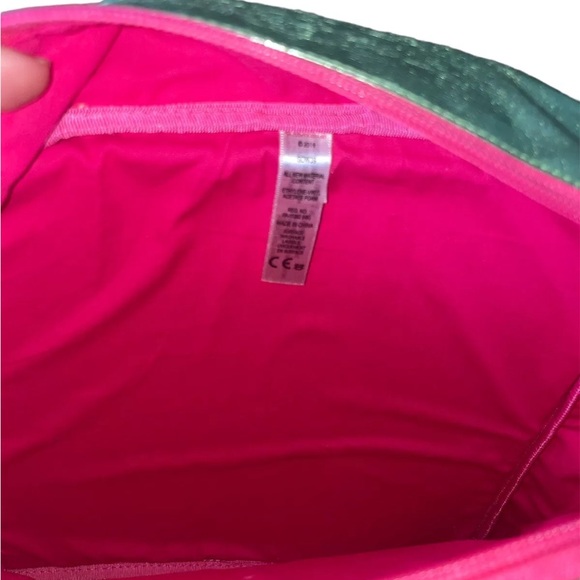 American Girl, Green Flutter Wings Doll Carrier for 14-14.5" Dolls - Picture 3 of 4